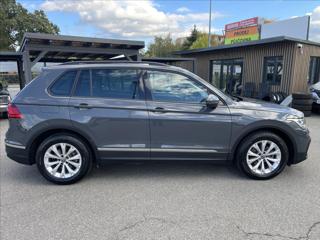 Volkswagen Tiguan 1,5 TSi DSG LED*Navi*ACC Side- & Lane Assist*Servisní historie VW*Po servise! SUV - Foto 4