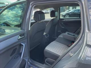 Volkswagen Tiguan 1,5 TSi DSG LED*Navi*ACC Side- & Lane Assist*Servisní historie VW*Po servise! SUV - Foto 28