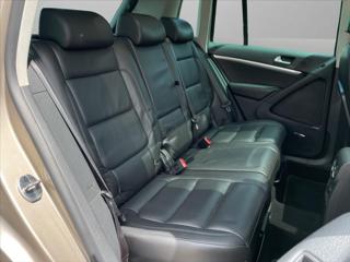 Volkswagen Tiguan 2,0 TSi DSG 4M Xenony*Kůže DCC*Kamera*Panorama*Vyhř. Sedadla*Tažné Aut.Parkovaní! SUV - Foto 23