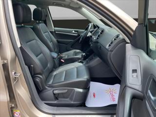Volkswagen Tiguan 2,0 TSi DSG 4M Xenony*Kůže DCC*Kamera*Panorama*Vyhř. Sedadla*Tažné Aut.Parkovaní! SUV - Foto 21