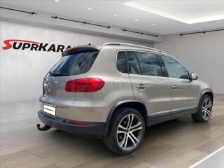 Volkswagen Tiguan 2,0 TSi DSG 4M Xenony*Kůže DCC*Kamera*Panorama*Vyhř. Sedadla*Tažné Aut.Parkovaní! SUV - Foto 5