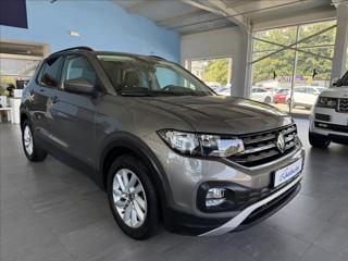 Volkswagen T-Cross 1,0   TSI 81kW,DSG,1.MAJ,SERVISKA SUV
