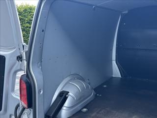 Volkswagen Transporter 2,0 TDI 150PS L1H1 Van 4x4 skříň - Foto 34