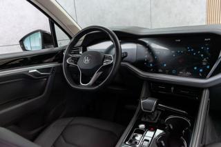 Volkswagen Touareg 3.0 TDI 210kW EXCLUSIVE*ČR 1.M SUV - Foto 8
