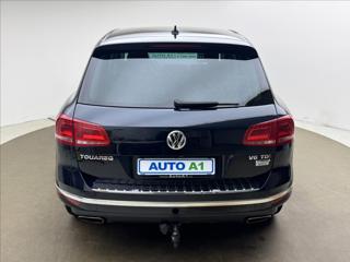 Volkswagen Touareg 3,0 ACC 360° TZ PEČLIVÝ SERVIS SUV - Foto 5