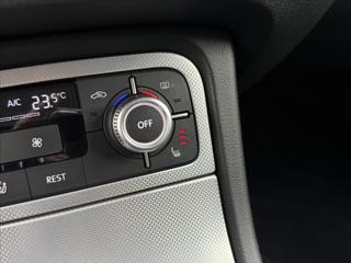 Volkswagen Touareg 3,0 ACC 360° TZ PEČLIVÝ SERVIS SUV - Foto 26