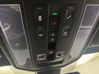 Volkswagen Touareg 3,0 HUD MASÁŽ NZTOP ČR ZÁRUKA SUV - Foto 34