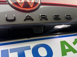 Volkswagen Touareg 3,0 HUD MASÁŽ NZTOP ČR ZÁRUKA SUV - Foto 51