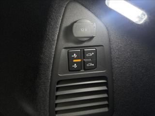Volkswagen Touareg 3,0 HUD MASÁŽ NZTOP ČR ZÁRUKA SUV - Foto 52