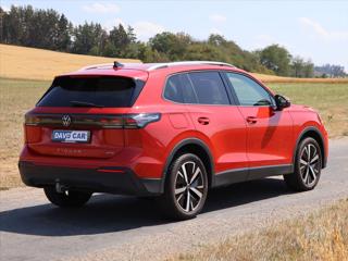 Volkswagen Tiguan 1,5 eTSI 110kW mHEV DSG CZ DPH SUV - Foto 7