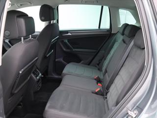 Volkswagen Tiguan 2,0 TDI 110kW DSG R-line DPH SUV - Foto 14