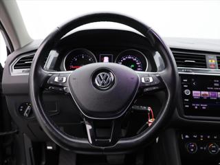 Volkswagen Tiguan 2,0 TDI 110kW DSG R-line DPH SUV - Foto 17