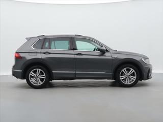 Volkswagen Tiguan 2,0 TDI 110kW DSG R-line DPH SUV - Foto 8