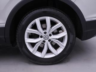Volkswagen Tiguan 2,0 TDI 176kW DSG Highline DPH SUV - Foto 29