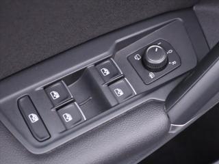 Volkswagen Tiguan 2,0 TDI 176kW DSG Highline DPH SUV - Foto 16