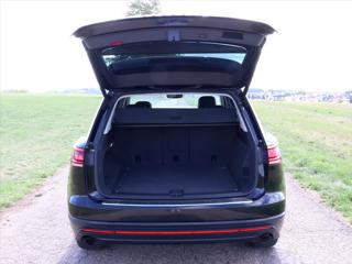 Volkswagen Touareg 3,0 TDI 170kW DSG 4M LED CZ SUV - Foto 3