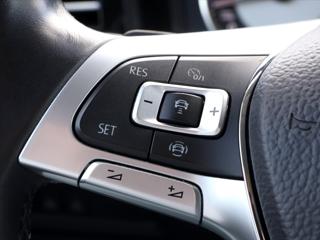 Volkswagen Touareg 3,0 TDI 170kW DSG 4M LED CZ SUV - Foto 13