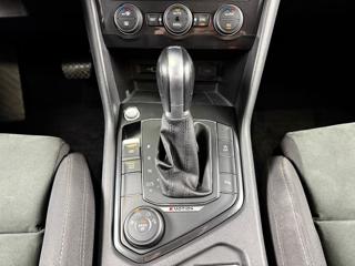 Volkswagen Tiguan Allspace 2.0 TDI 140KW DSG 4MOTION, DYNAUDIO, EL. TAŽNÉ SUV - Foto 24