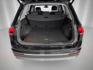 Volkswagen Tiguan Allspace 2.0 TDI 140KW DSG 4MOTION, DYNAUDIO, EL. TAŽNÉ SUV - Foto 31