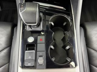 Volkswagen Touareg 3.0TDI 4MOTION R-LINE, MASÁŽE, HUD, PANORAMA SUV - Foto 23