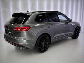 Volkswagen Touareg 4.0TDI V8 R-LINE 4MOTION, BLACK PAKET, MASÁŽE SUV - Foto 6