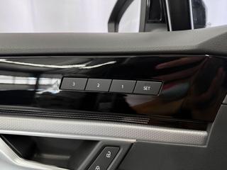 Volkswagen Touareg 4.0TDI V8 R-LINE 4MOTION, BLACK PAKET, MASÁŽE SUV - Foto 22
