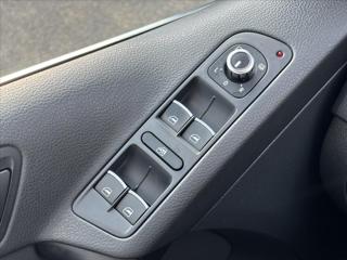 Volkswagen Tiguan 2,0 TSi 4x4 AT R-Line TOP STAV SUV - Foto 28