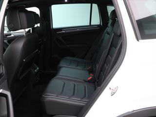 Volkswagen Tiguan 2,0 TDI 140kW 4M DSG R-Line SUV - Foto 13