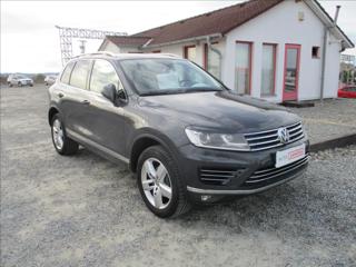 Volkswagen Touareg 3,0 TDI, DSG,servis,el.tažné SUV