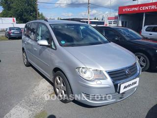 Volkswagen Touran 1.4 TSi SUV
