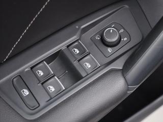 Volkswagen Tiguan 1,4 TSI PHEV 180kW R-Line DPH SUV - Foto 18