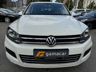 Volkswagen Touareg 3,0 LED+PRUŽINY+1.MAJITEL ! SUV