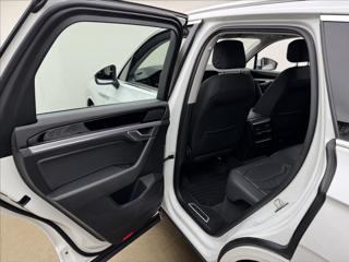 Volkswagen Touareg 3,0 R-LINE VZDUCH NV MATRIX ČR SUV - Foto 40