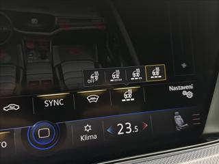 Volkswagen Touareg 3,0 R-LINE VZDUCH NV MATRIX ČR SUV - Foto 22