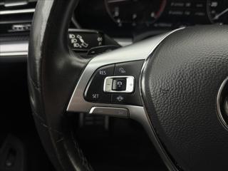 Volkswagen Touareg 3,0 R-LINE VZDUCH NV MATRIX ČR SUV - Foto 10