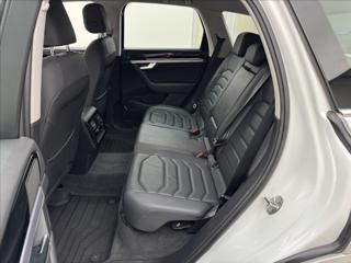 Volkswagen Touareg 3,0 R-LINE VZDUCH NV MATRIX ČR SUV - Foto 41