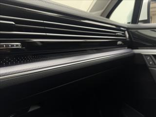 Volkswagen Touareg 3,0 R-LINE VZDUCH NV MATRIX ČR SUV - Foto 33