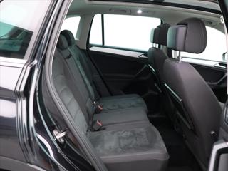 Volkswagen Tiguan 2,0 TDI 110kW DSG Navi Tažné SUV - Foto 12