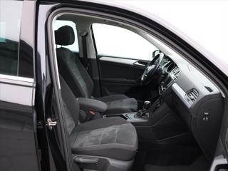 Volkswagen Tiguan 2,0 TDI 110kW DSG Navi Tažné SUV - Foto 11