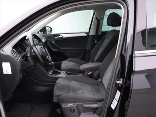 Volkswagen Tiguan 2,0 TDI 110kW DSG Navi Tažné SUV - Foto 10