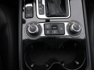 Volkswagen Touareg 3,0 TDI V6 193kW Tiptronic 4M CZ SUV - Foto 18