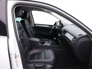 Volkswagen Touareg 3,0 TDI V6 193kW Tiptronic 4M CZ SUV - Foto 4