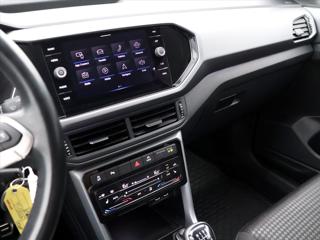 Volkswagen T-Cross 1,0 TSI 81kW Life Aut.klima Tažné SUV - Foto 18