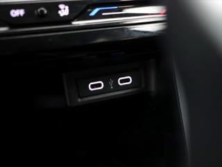 Volkswagen T-Cross 1,0 TSI 81kW Life Aut.klima Tažné SUV - Foto 22