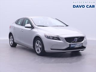 Volvo V40 2,0 D4 130kW CZ Momentum 80tis.Km hatchback