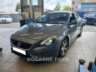 Volvo V40 1.6 hatchback