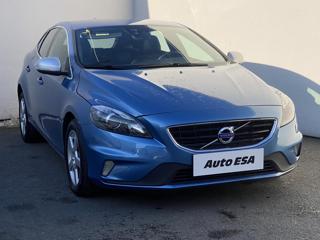 Volvo V40 2.0 D2, 1.maj hatchback