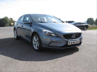 Volvo V40 1,6 Manuál kW 110 hatchback