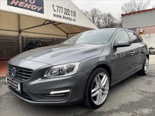 Volvo V60 2,0 D4 Drive-E MOMENTUM Auto kombi