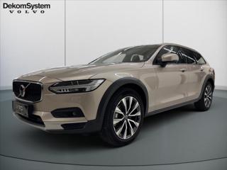 Volvo V90 2,0 Cross Country B4 AWD Plus kombi